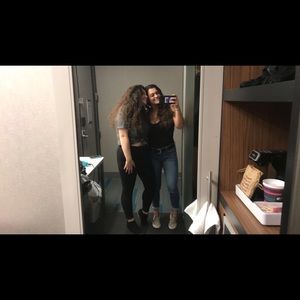 Meet your Posher, Luci